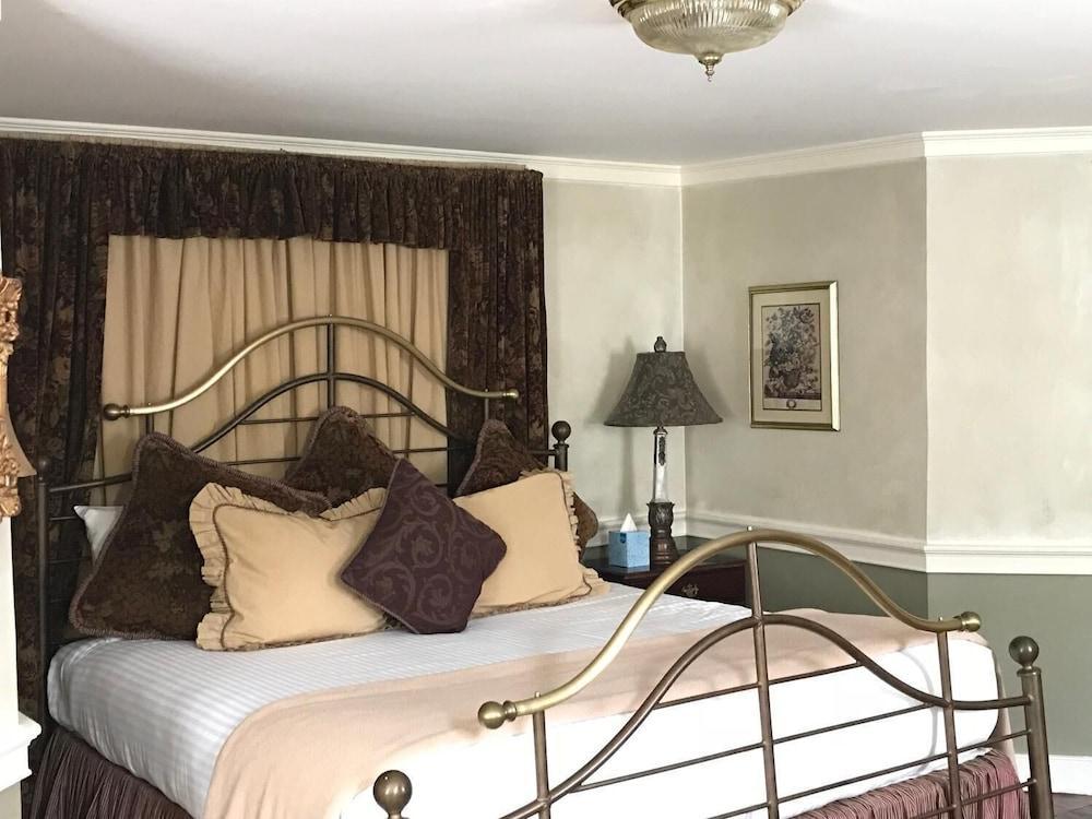 Admiral Farragut Inn Нюпорт Екстериор снимка