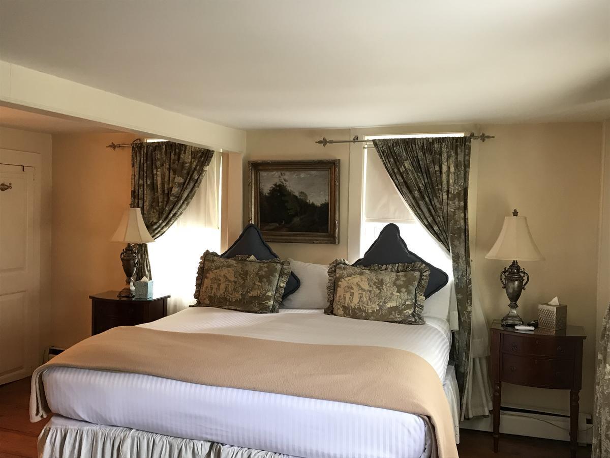 Admiral Farragut Inn Нюпорт Екстериор снимка