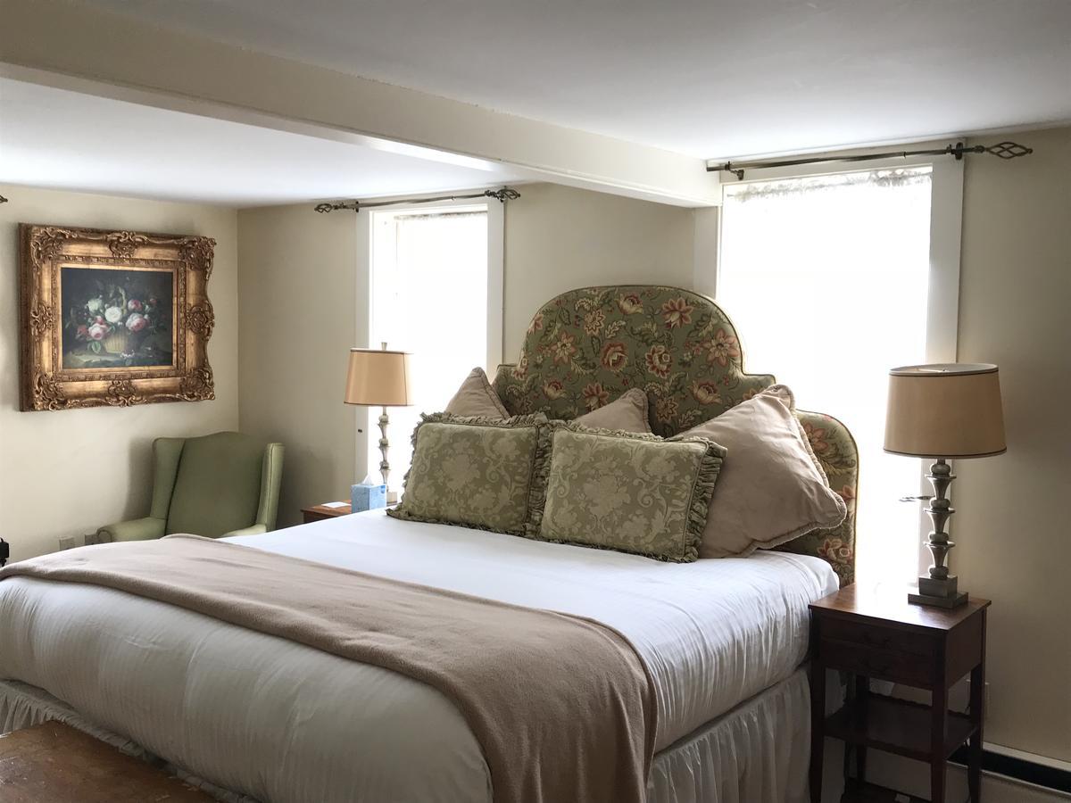Admiral Farragut Inn Нюпорт Екстериор снимка