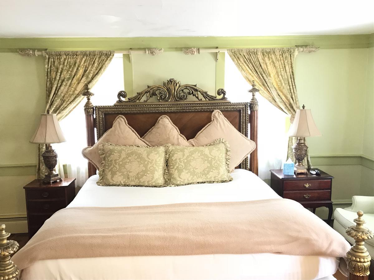 Admiral Farragut Inn Нюпорт Екстериор снимка